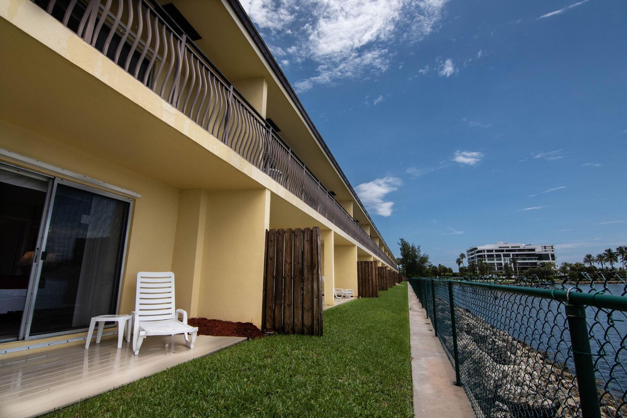 לייק וורת' Palm Beach Resort מראה חיצוני תמונה